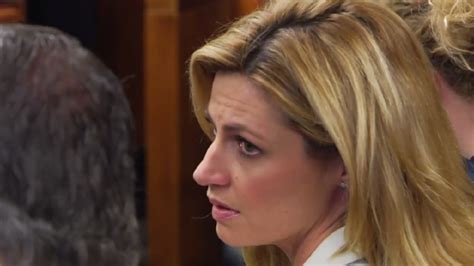 erin andrews uncensored|Jury watches naked video of Erin Andrews illegally。